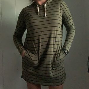 Billabong long sleeve pullover